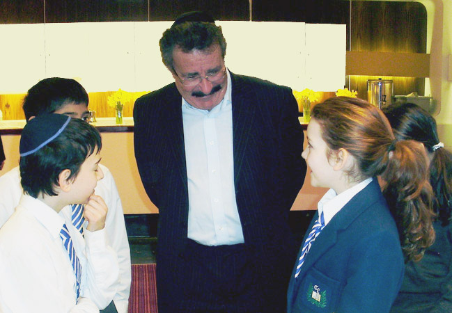 Lord Winston speaks to local pupils at the launch of the online resource "The Jewish Way of Life"