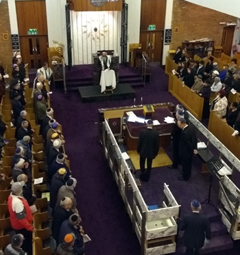 Memorial Service in Giffnock Synagogue